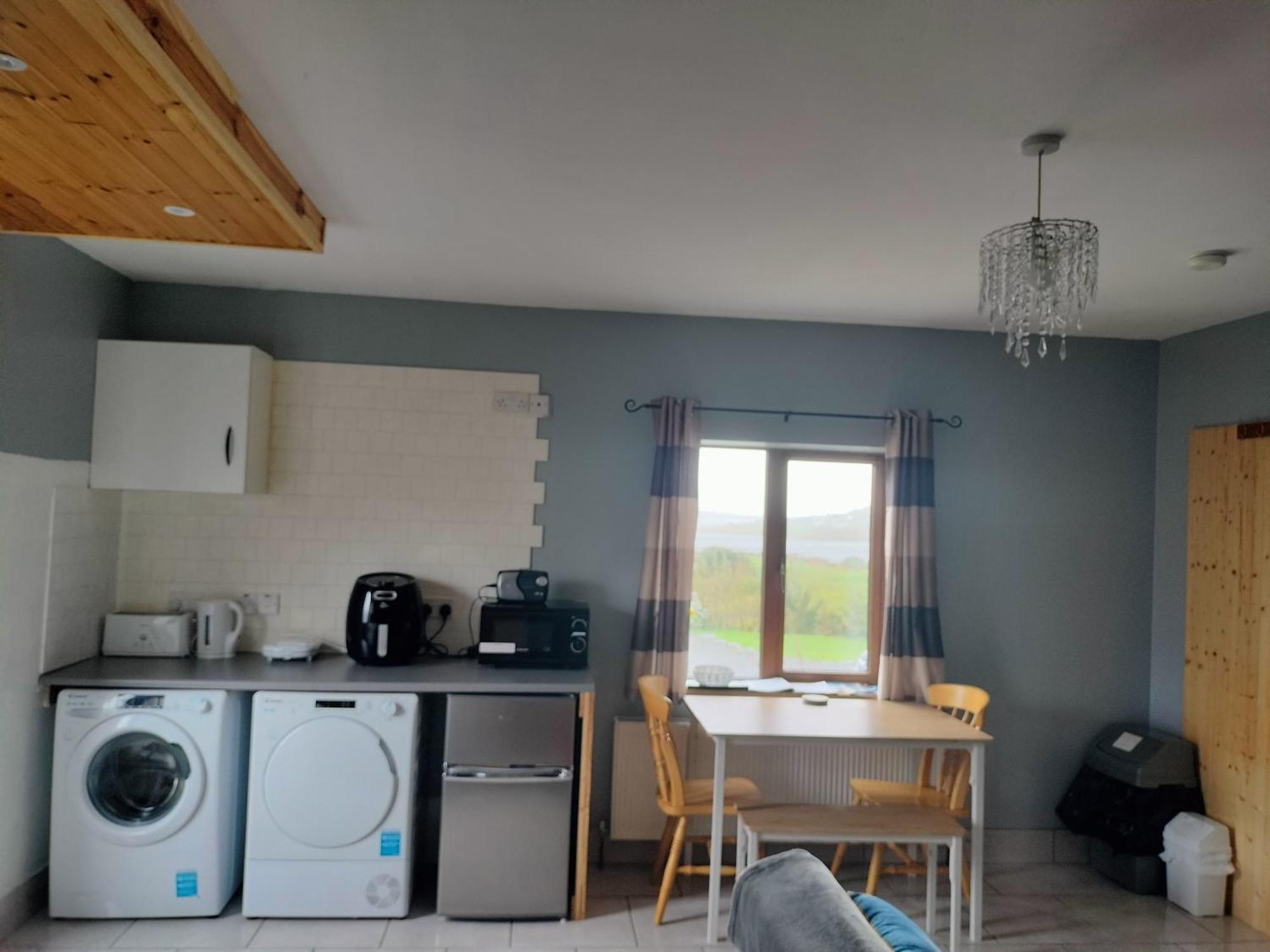 One Bedroom Apartment Achill Island Pets Allowed Westport Exterior photo